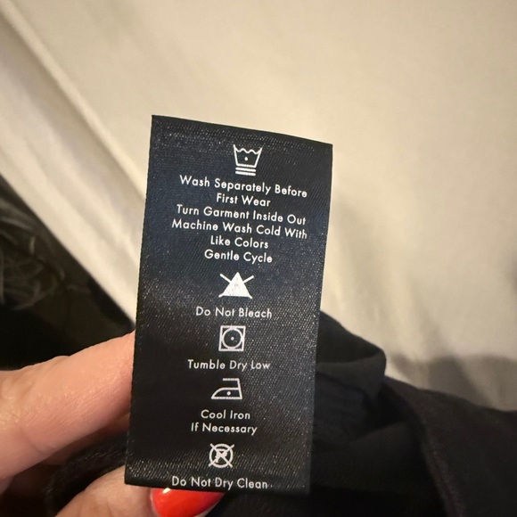 Nic+Zoe NEW Premium Black Denim Mid Rise Straight Jeans 32 x 28 Neutral Frayed - Picture 12 of 12